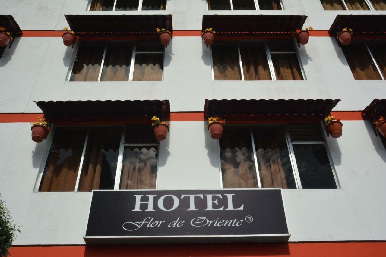Hotel Flor De Oriente بانيوس المظهر الخارجي الصورة